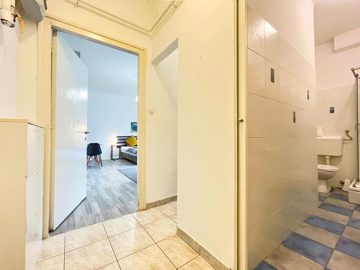 Agape Main Square Apartment Загреб Екстериор снимка